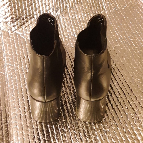 White mountain low heeled black boots - Picture 4 of 4